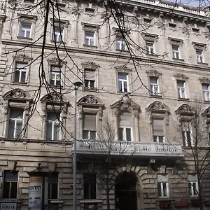 Alkotmany Apartment